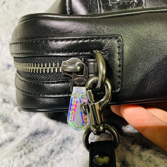 BNWT - COACH TERRAIN POUCH IN BLACK W/REFLECTIVE DETAILS (F79777) - Picture 10 of 15